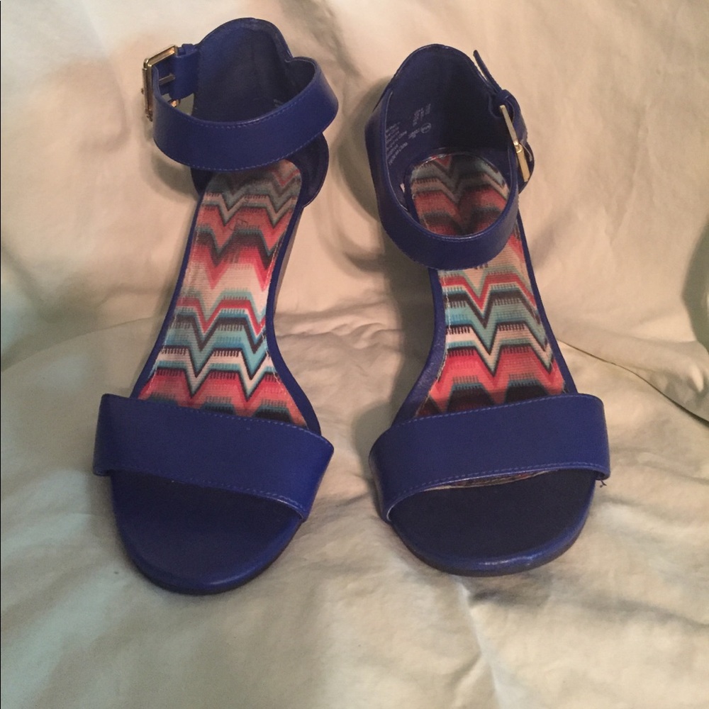 Royal blue sandal wedges