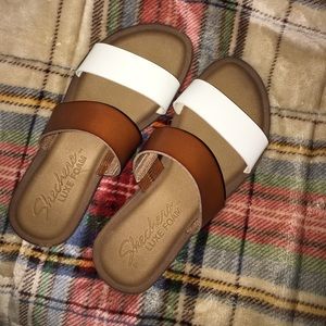 Skechers Luxe Foam Sandals