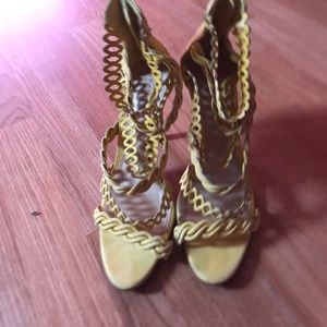 Ladies yellow schutz heels