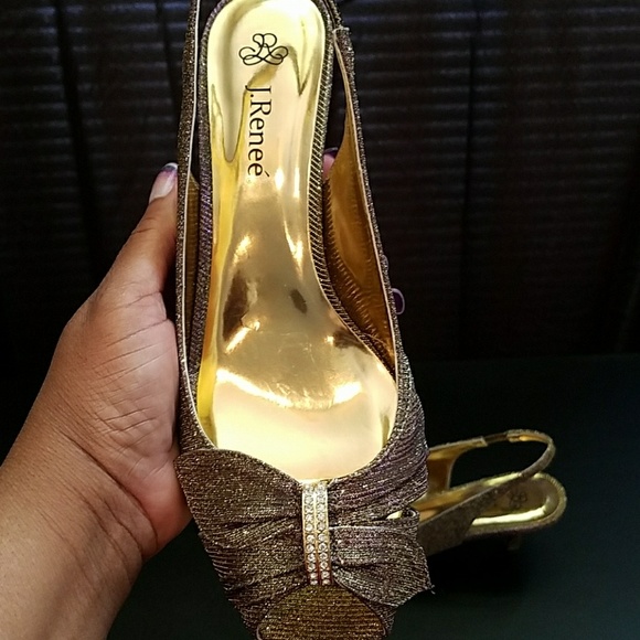 Shoes - Picture 3 of 4