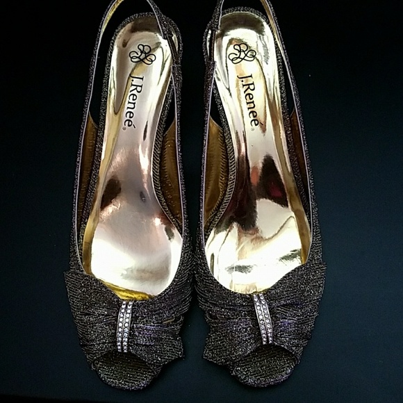 Shoes - Picture 4 of 4