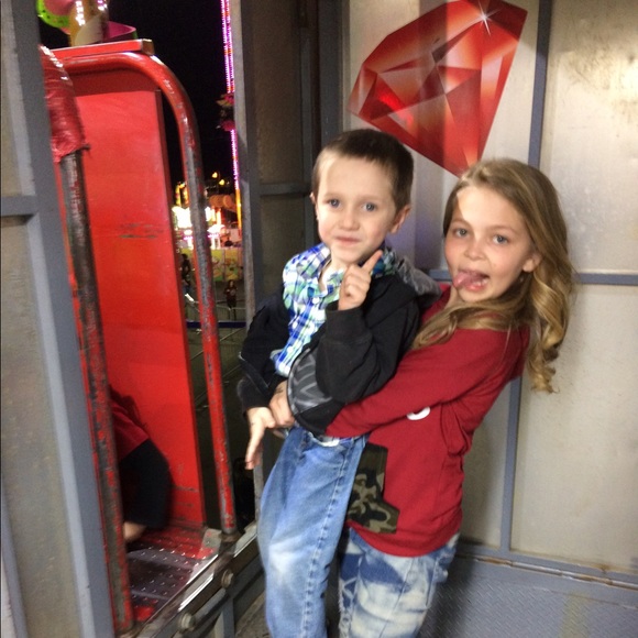 Meet your Posher, Brandi - Picture 1 of 1