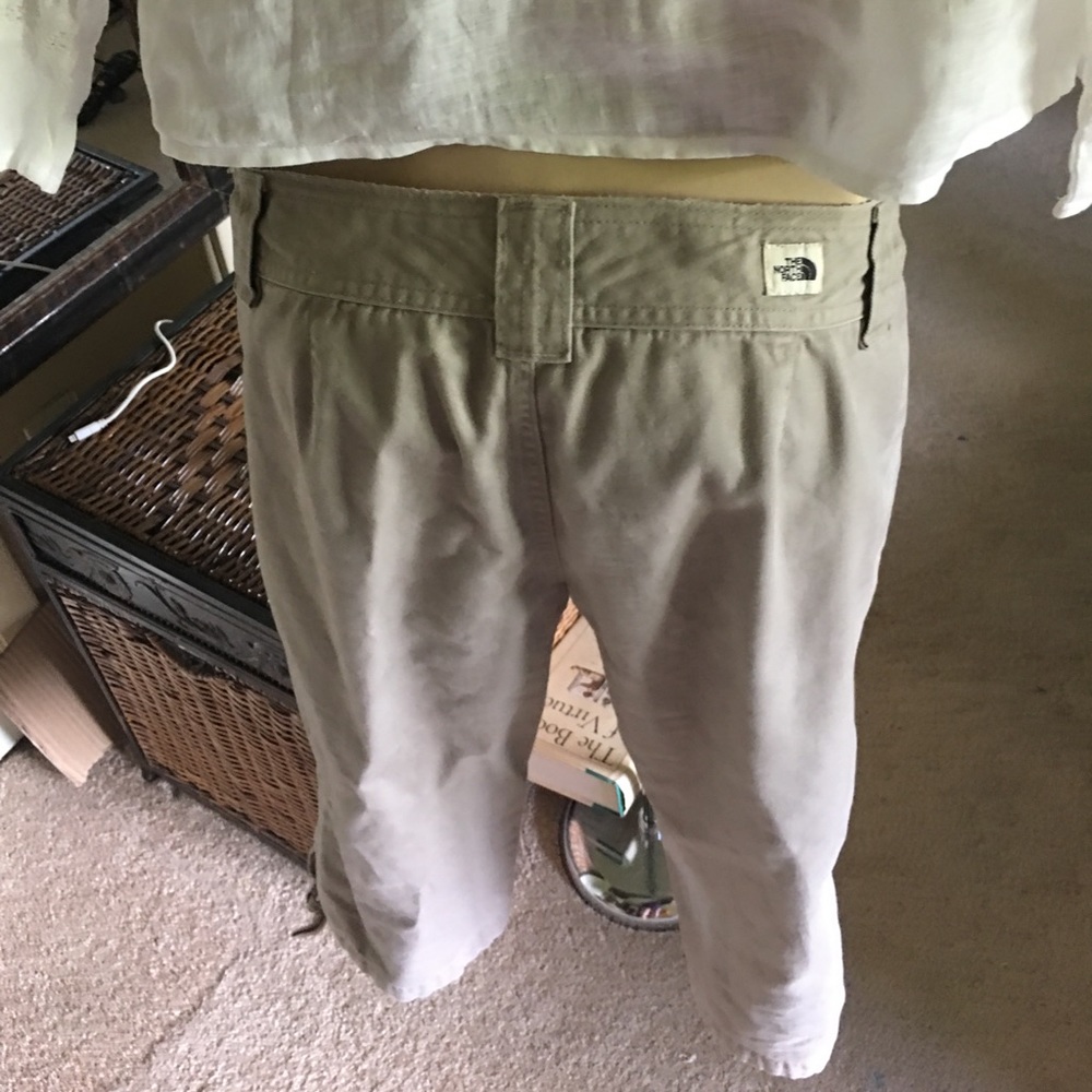 🦊NORTHFACE CAPRIS🦊 - Picture 2 of 5