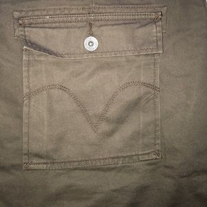 Levi's Cargo Shorts (NEW)