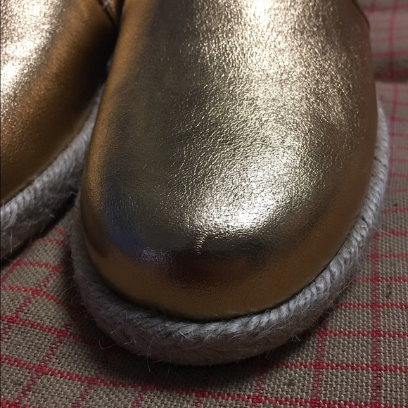 NIB Authentic Chanel Mocassins Loafer 40.5 B Gold - Picture 2 of 8