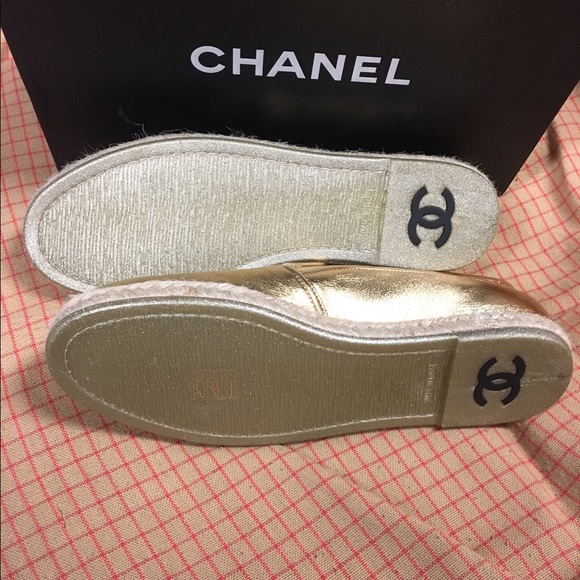 NIB Authentic Chanel Mocassins Loafer 40.5 B Gold - Picture 5 of 8