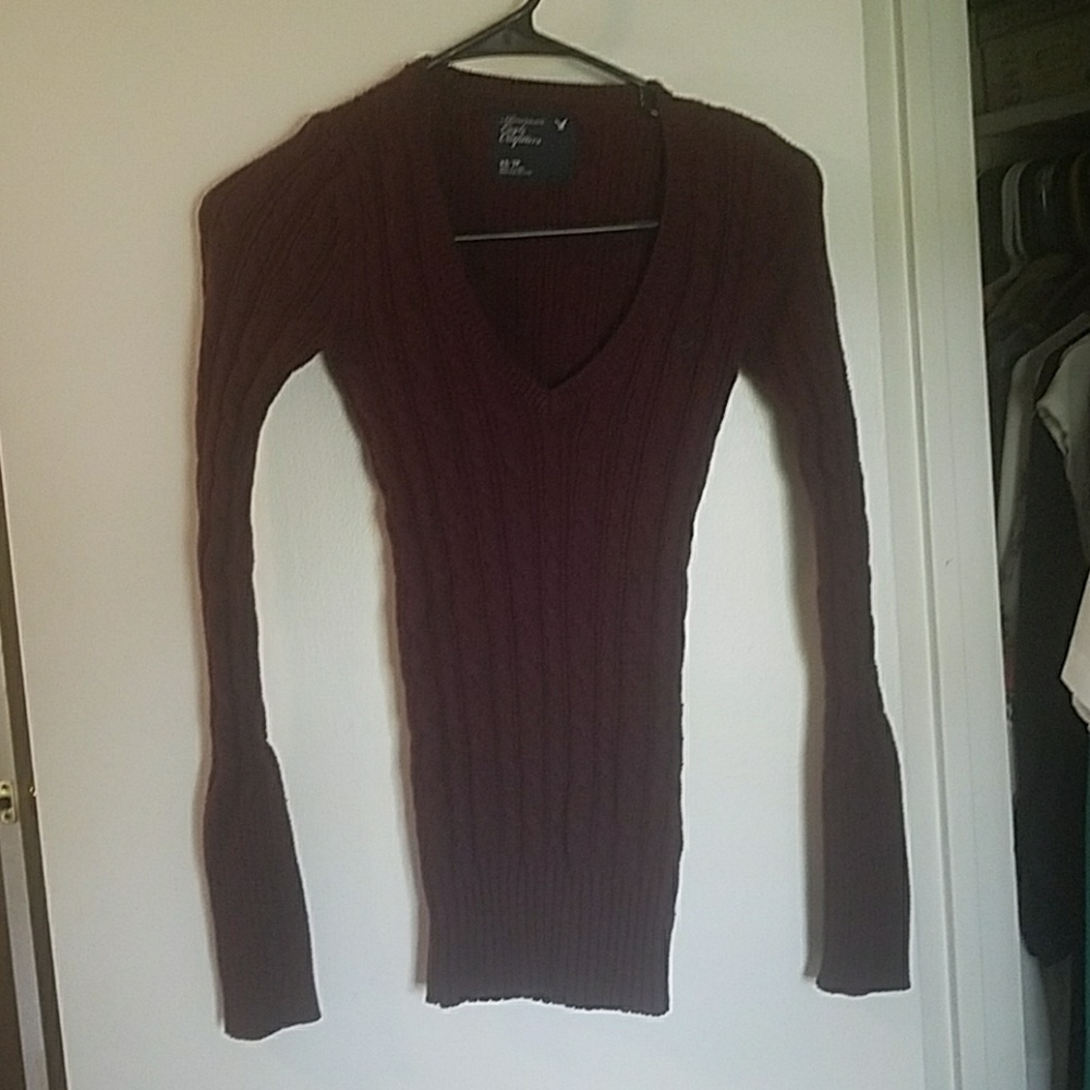 American eagle knit v neck