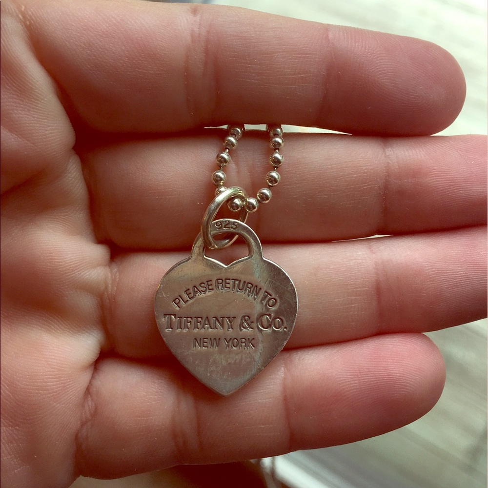 "Return to Tiffany" heart pendant necklace