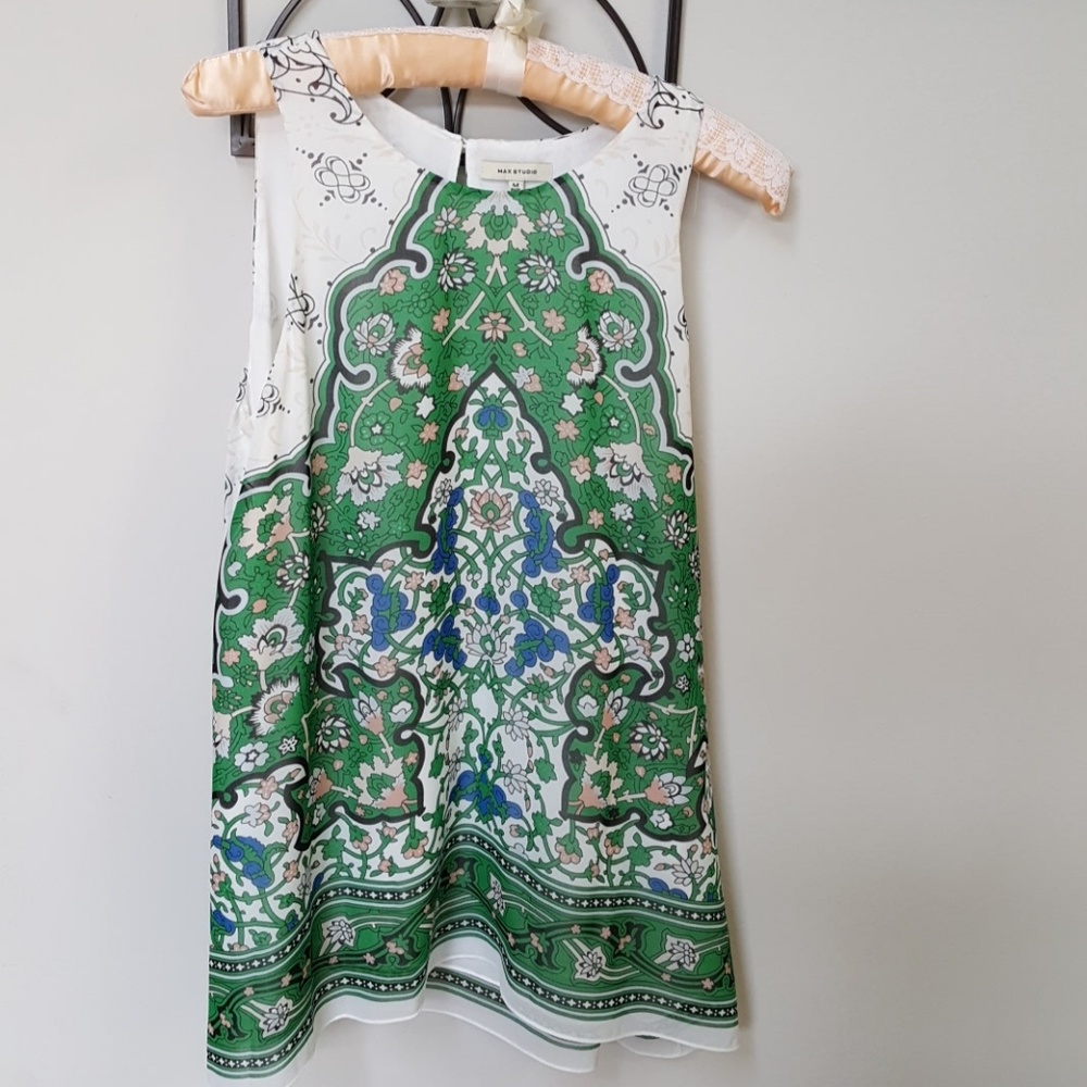Sleeveless Blouse
