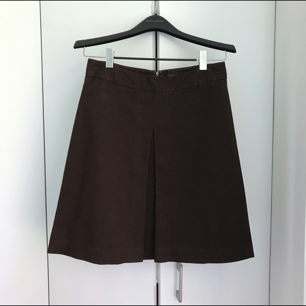 Banana Republic A-Line Box Pleat Skirt