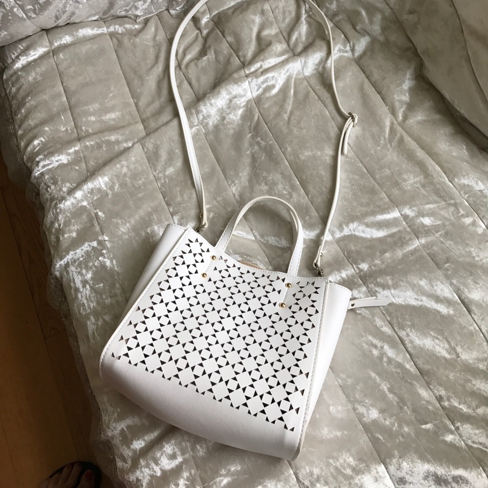 Ann Taylor leather cross body bag