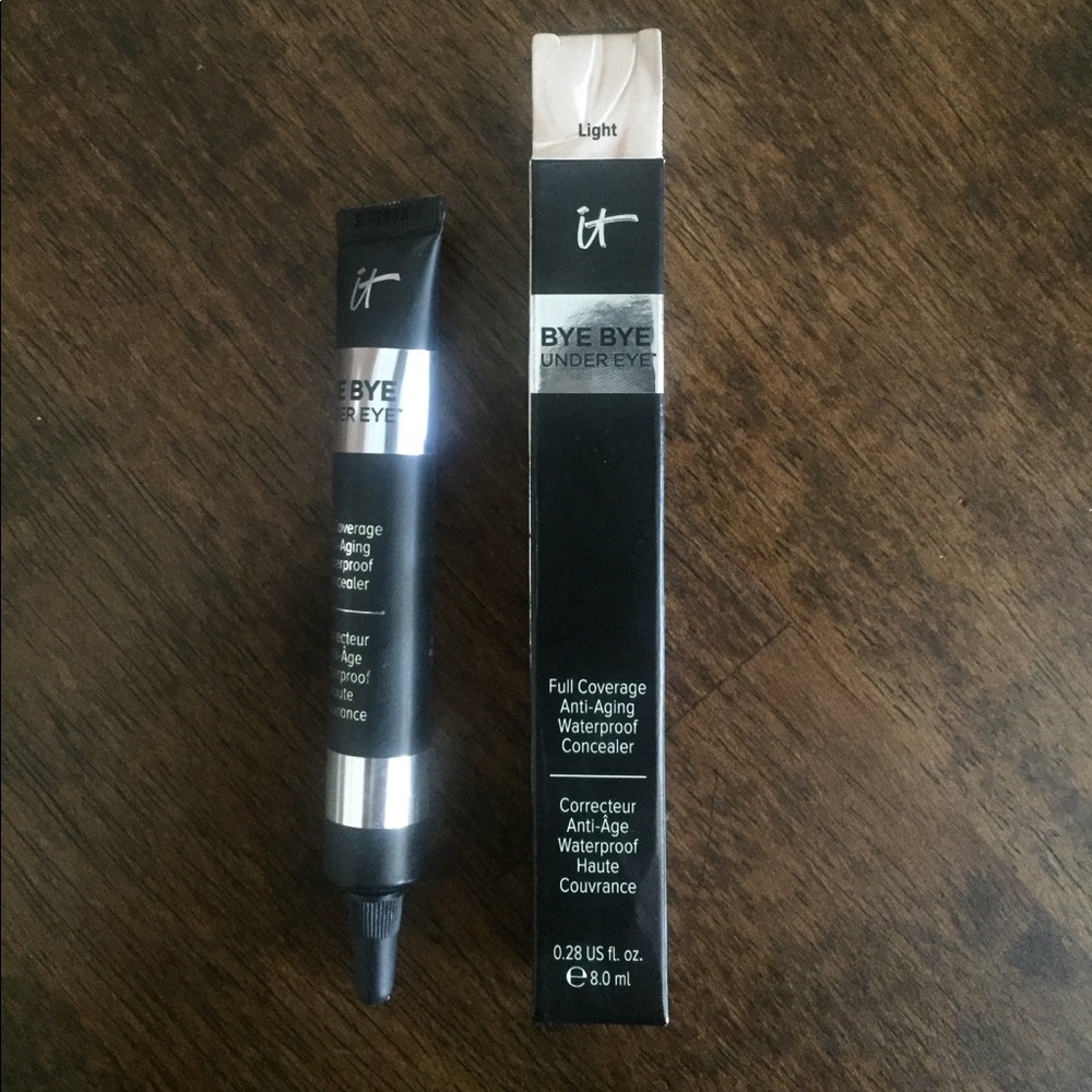 It Cosmetics Bye Bye Undereye Concealer NEW IN BOX