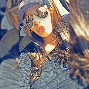 Meet your Posher, Paulina