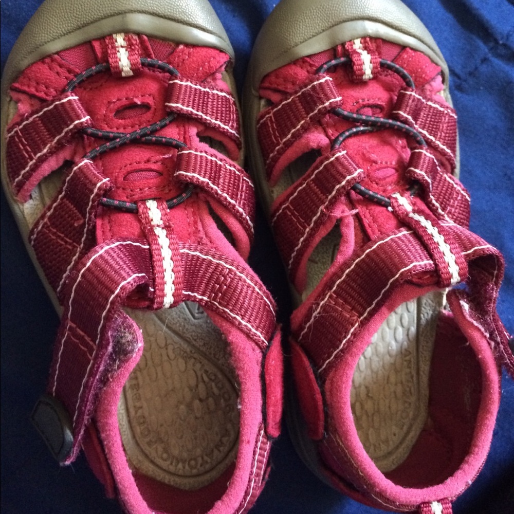 Toddler girl keen shoes size 7