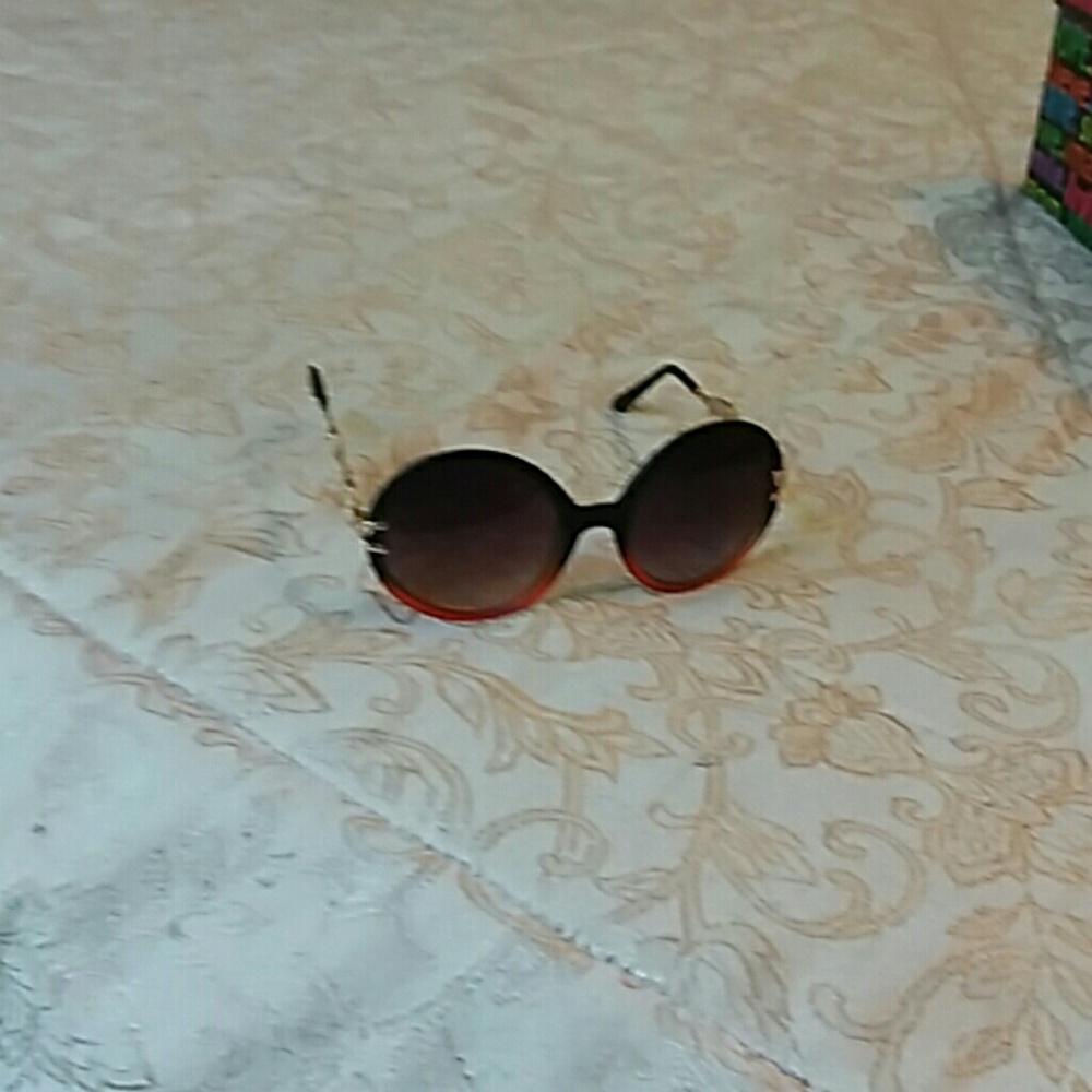 Big Circle Frames - image 1