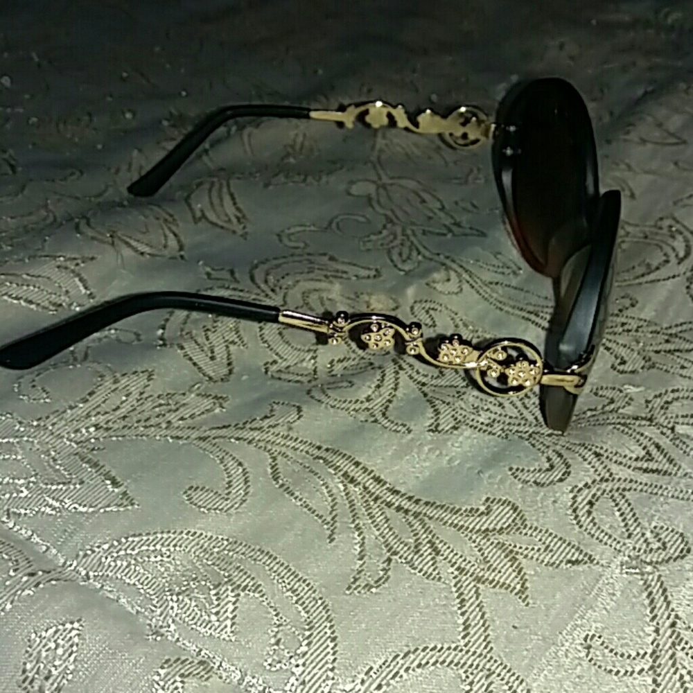 Big Circle Frames - image 2