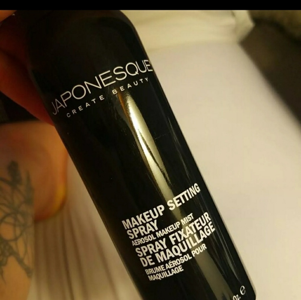 Japonesque Setting Spray. Brand new!