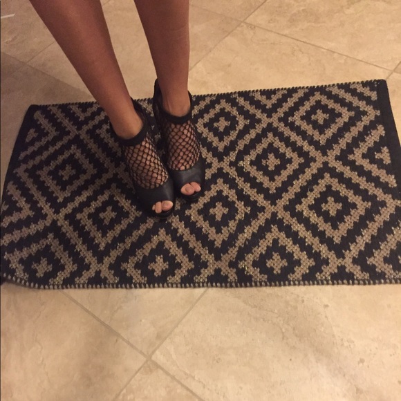 BALLY | Peep Toe Fishnet Wood Block Heels - V Rare - Picture 6 of 8