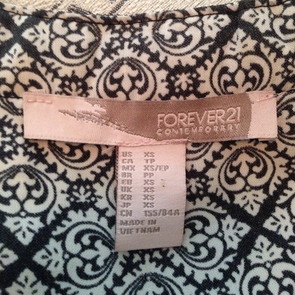 Forever 21 black and white beaded blouse size XS - Picture 3 of 5