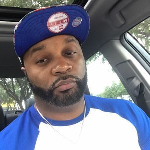 Meet your Posher, Derrell