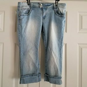 Light blue stretch Capri's