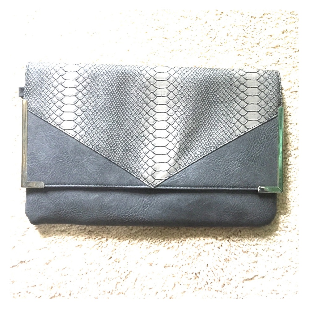 Envelope clutch