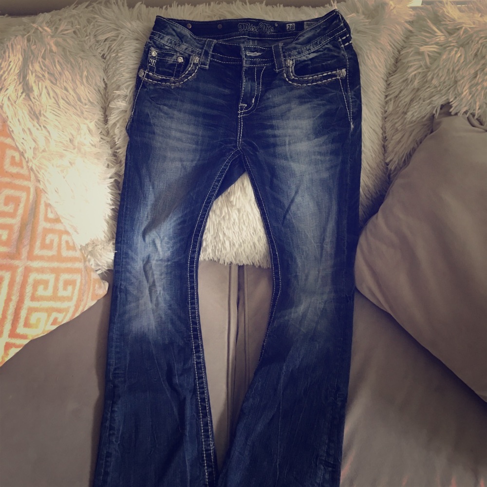 Mid-rise boot cut Miss Me jeans