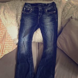 Mid-rise boot cut Miss Me jeans