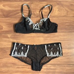 Felina Lingerie Set