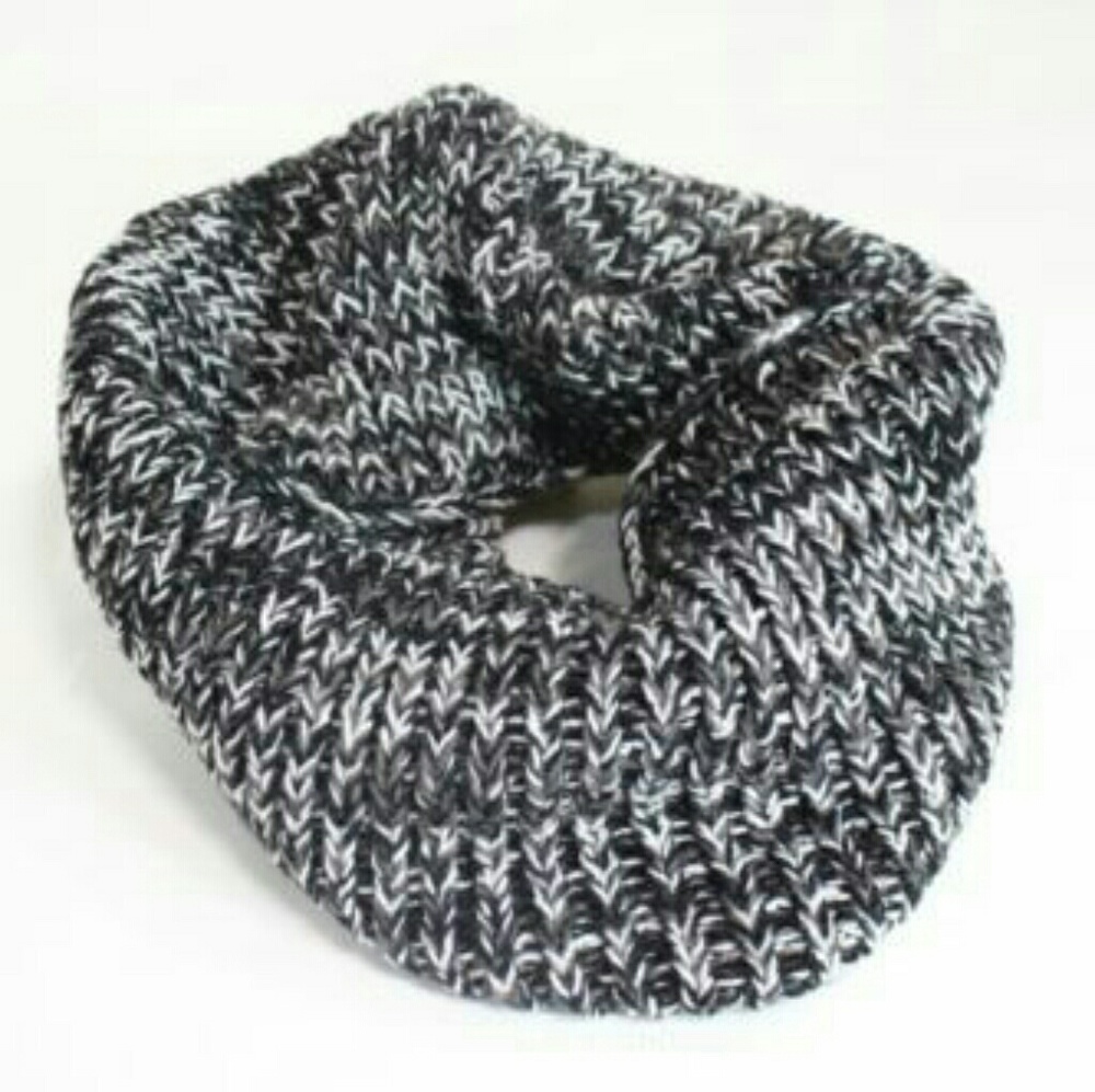 Brixton infinity scarf