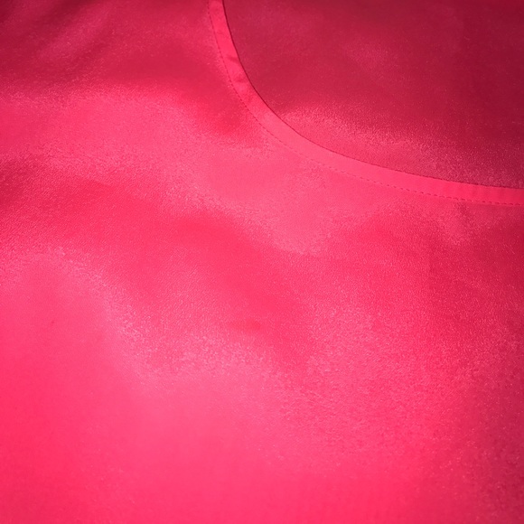 Express hot pink blouse - Picture 2 of 2