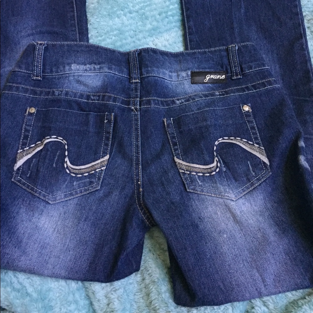 Jeans - Picture 2 of 4