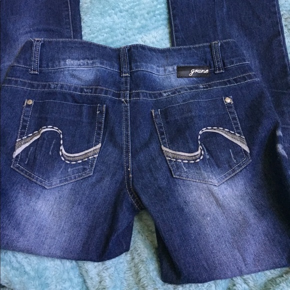 Jeans - Picture 2 of 4