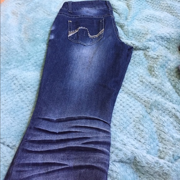 Jeans - Picture 3 of 4