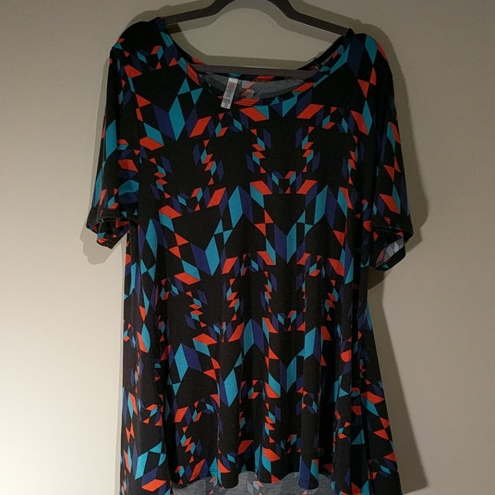 EUC Lularoe 2XL Perfect T Black Red Teal Geo Print