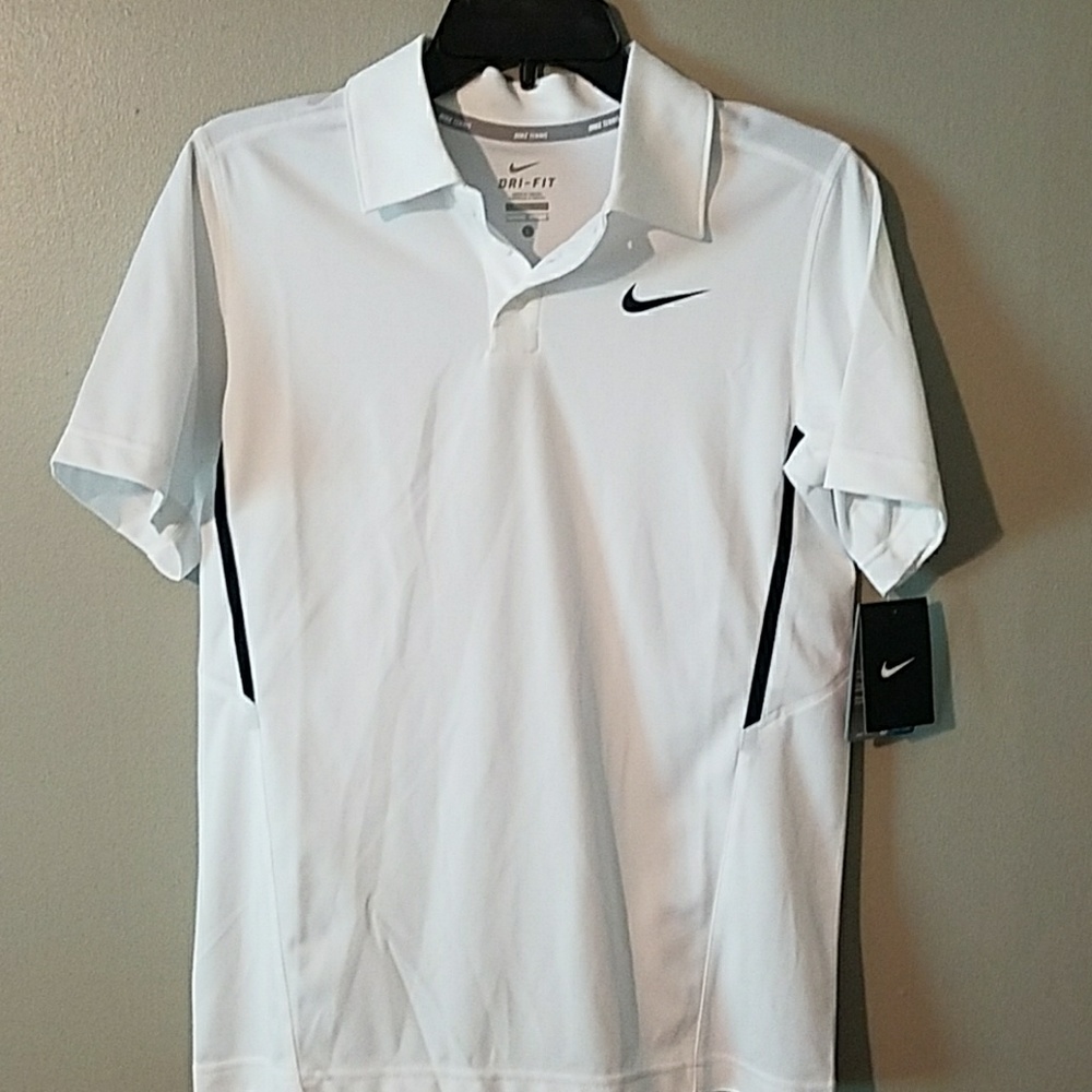Nike Dri-Fit Boys Large