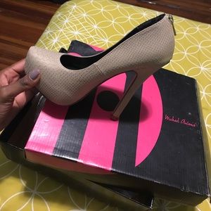 These shoes are new only used once