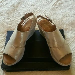 Perfect shape Worn once BORN Crown