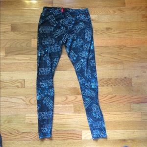 H&M Star Wars Leggings Size Medium