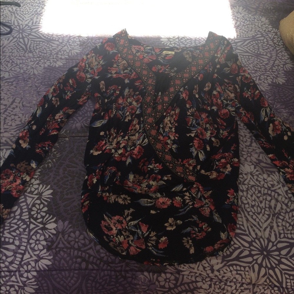 Hollister floral top