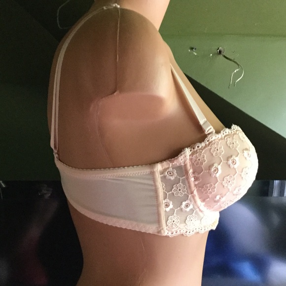 Donna L'Oren peach bra 36B underwire - Picture 2 of 3