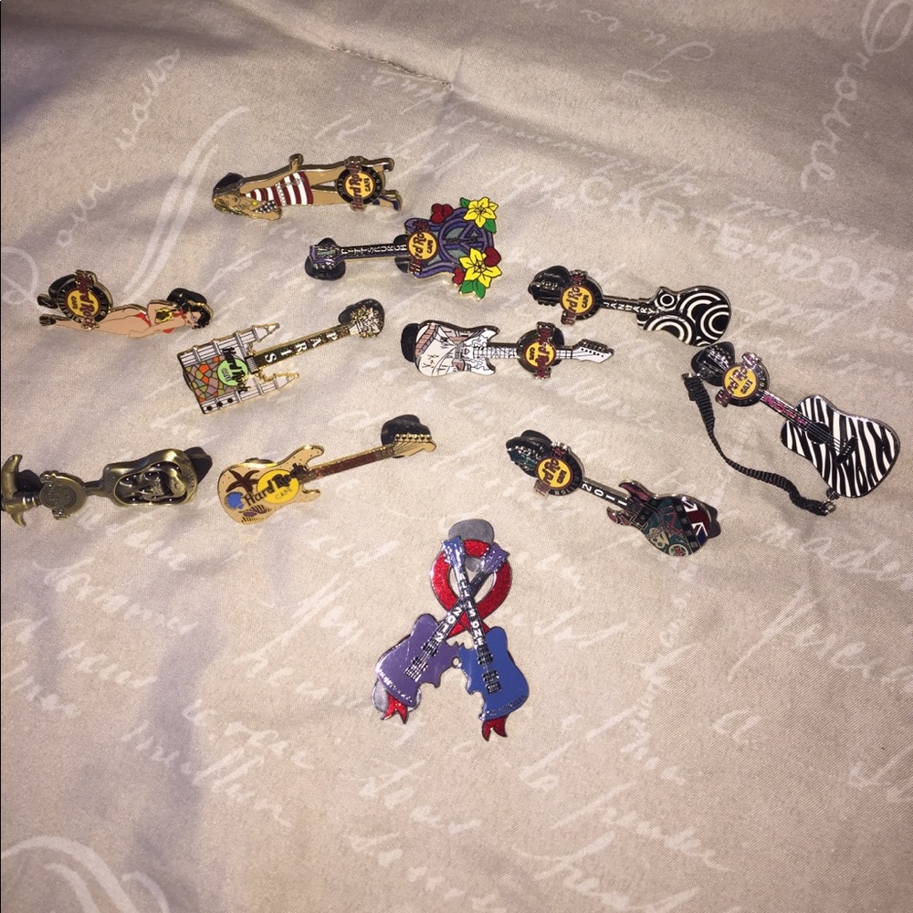 Hard Rock Cafe pins