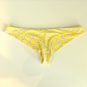 BRAND NEW Frankie's Bikinis Bottoms