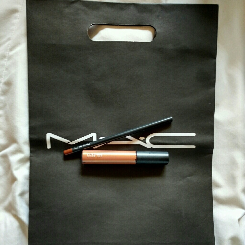 MAC eyebrow makeup