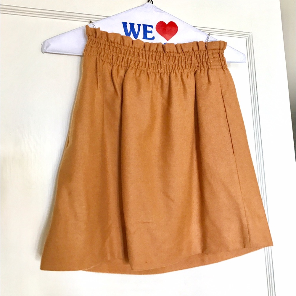 Beautiful Camel Color Wool Mini Skirt w/ Pockets