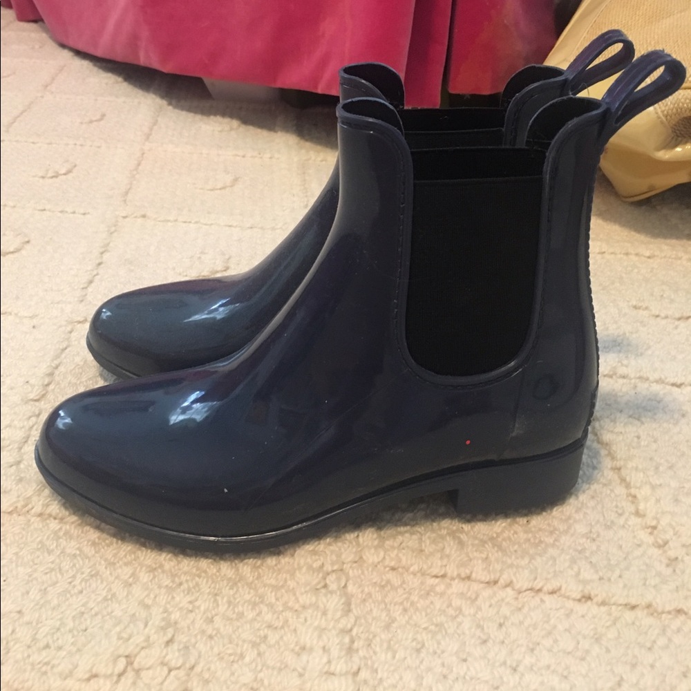 Authentic J. Crew Chelsea Bootie (never worn)