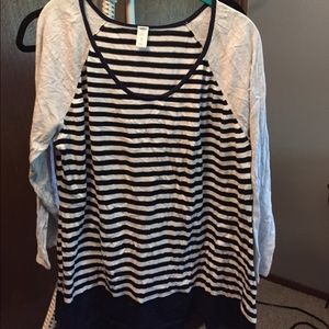Old navy maternity top.