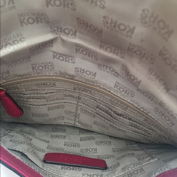 MICHAEL KORS AUTHENTIC leather purse - Picture 3 of 6