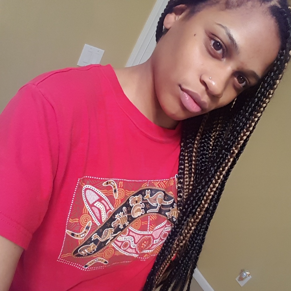 Meet your Posher, Whitney