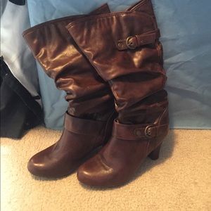 Madden Girl brown boots